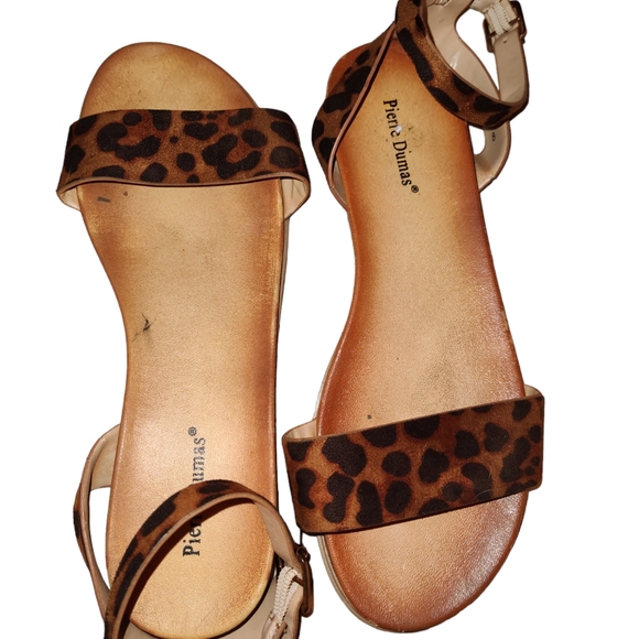 Pierre Dumas Women's Animal Print Ankle Strap Flat Sandals Size 8 - Picture 4 of 6